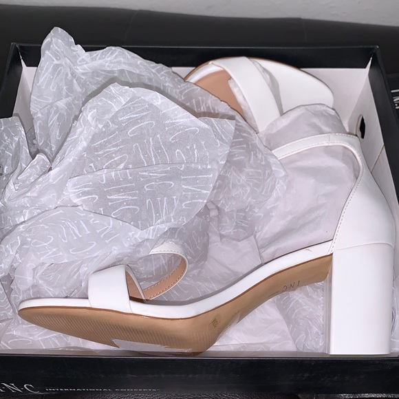 Inc International Concepts Open Toe Ankle Strap Block Heel White - Picture 9 of 9